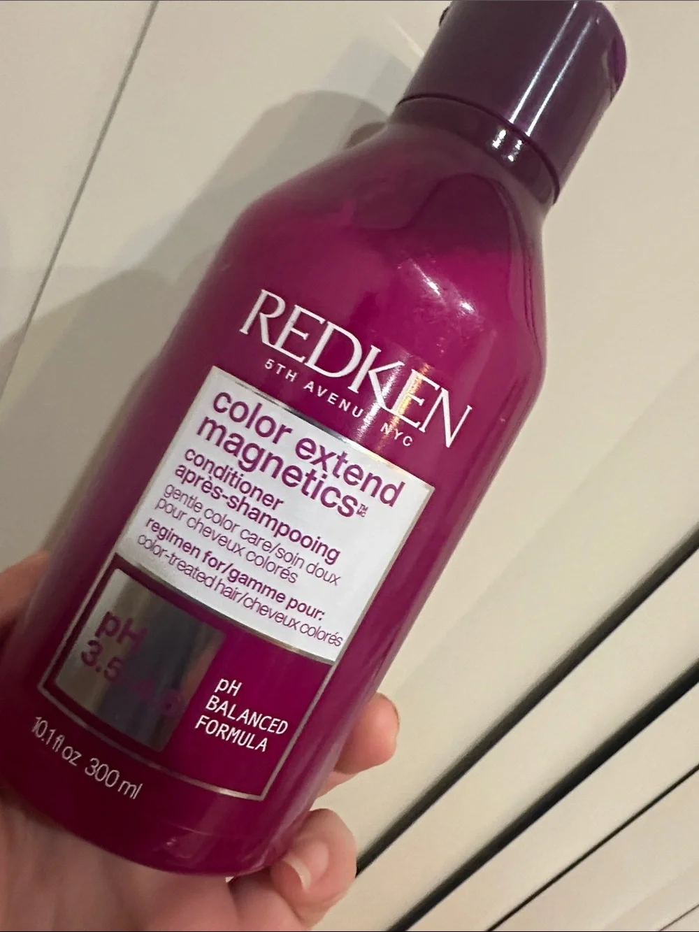 Redken Color Extend Magnetics Conditioner- 10.1oz